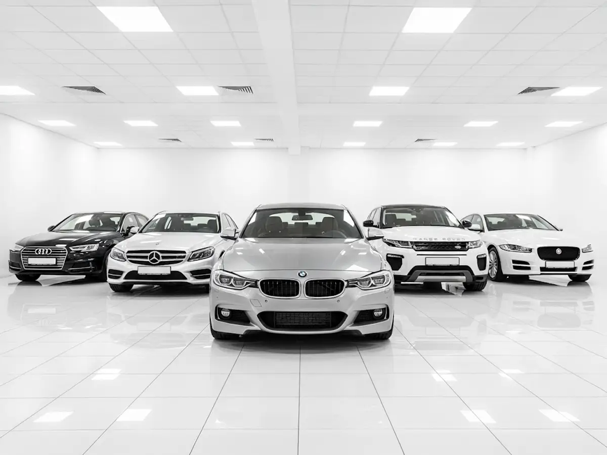 top 5 low-maintenance-luxury-cars