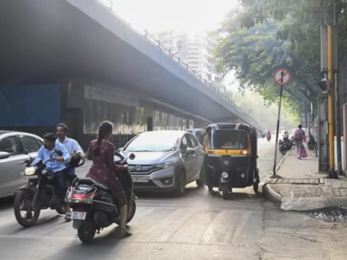  Wrong-Lane or No-Entry Violations