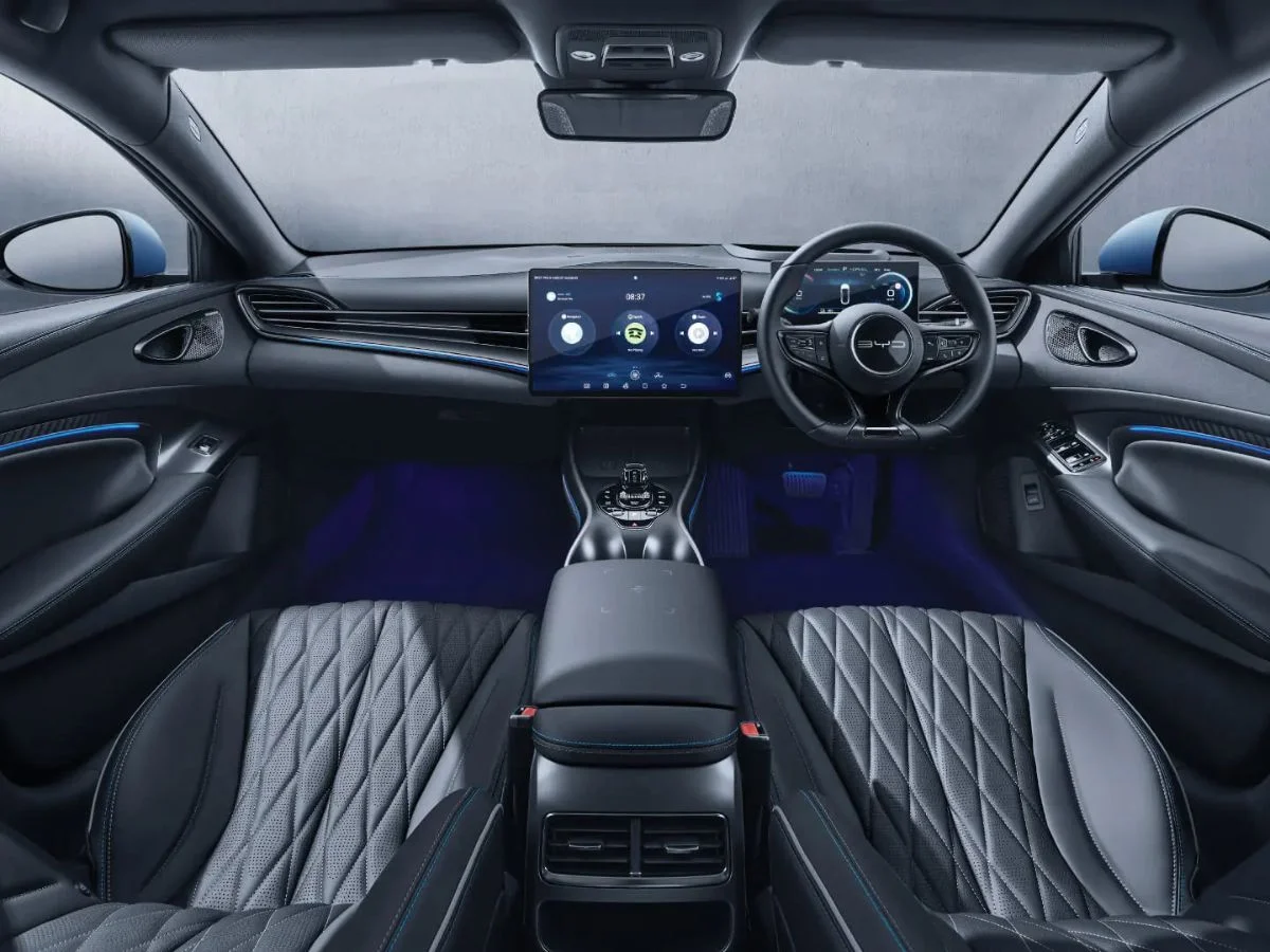 2025 byd seal interior features new dashboard