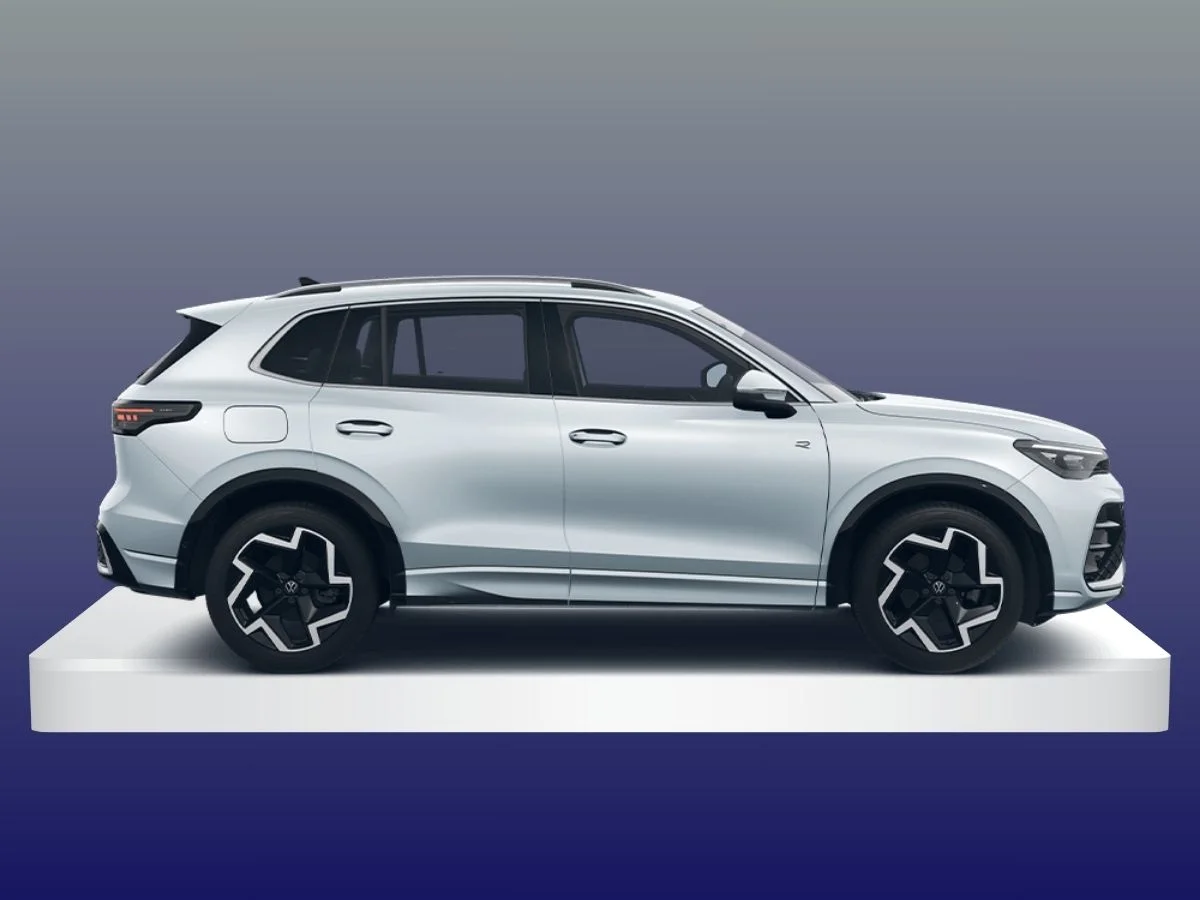2025-volkswagen-tiguan-r-line-colours-oyster-silver-metallic-volkswagen.webp