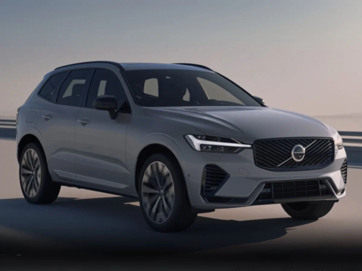 2025-volvo-xc60-vapour-grey-colour-volvo.webp