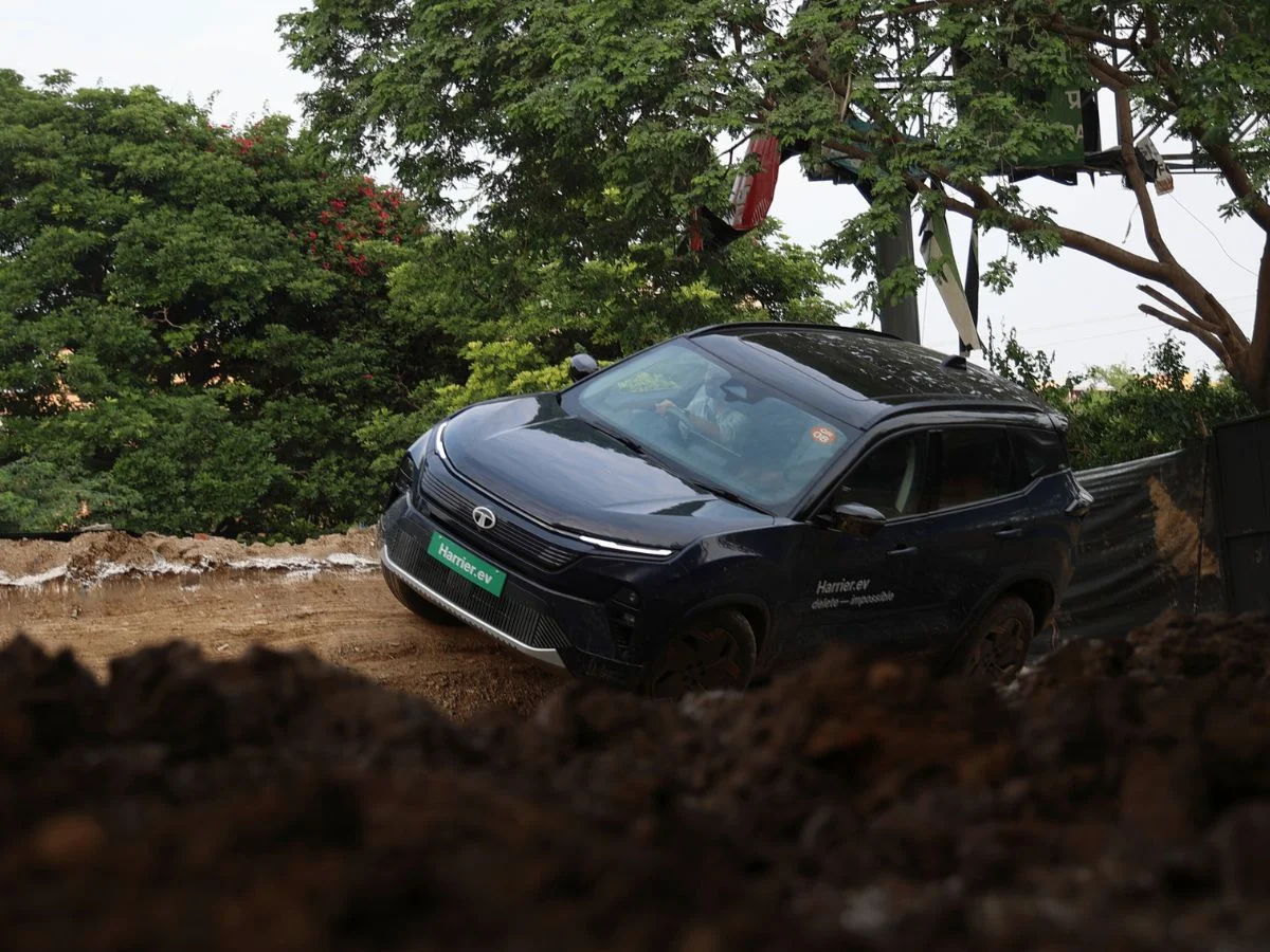 2025 tata harrier electric side shot off roading aryan