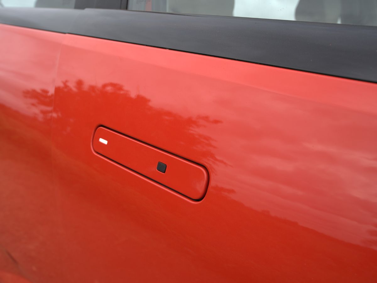 new-tata-altroz-facelift-flush-door-handles-keyless-entry-front-aryan.jpg