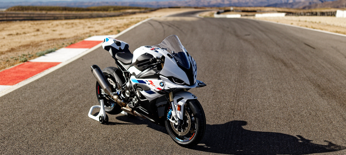 BMW S 1000 RR Right Diagonal View