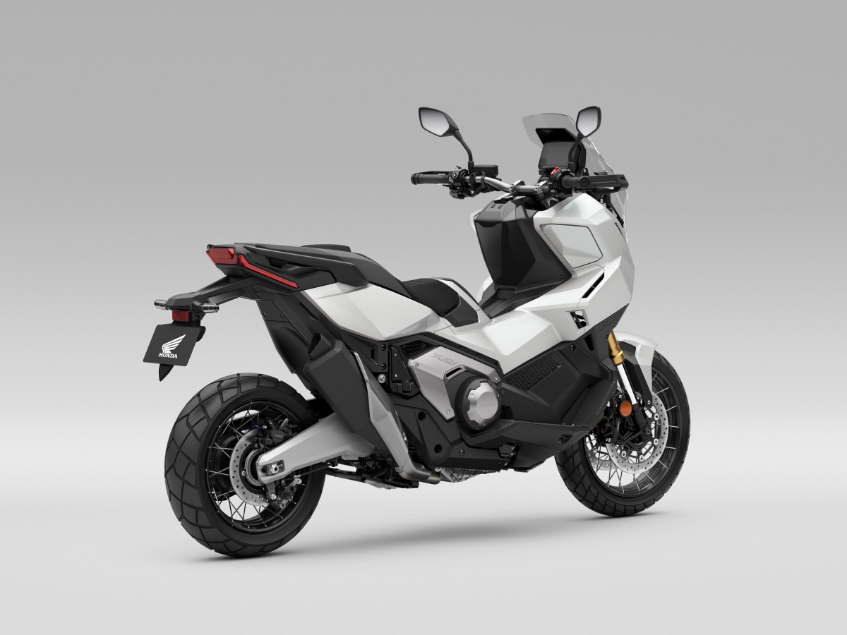 Honda X-ADV Rear Right Side View