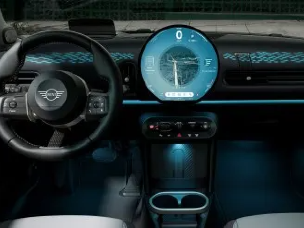 Mini Cooper Facelift Dashboard