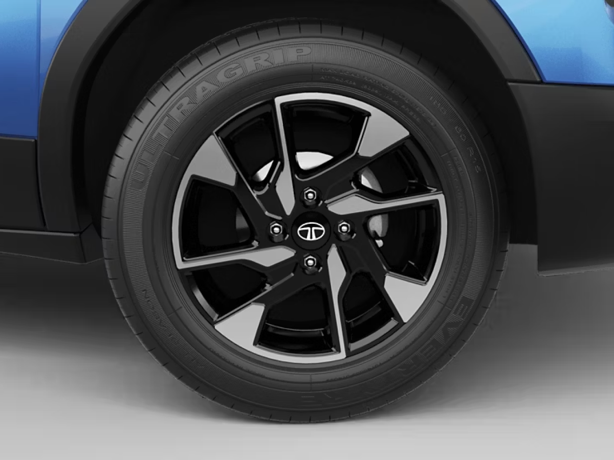 Tata Punch Facelift Tyre