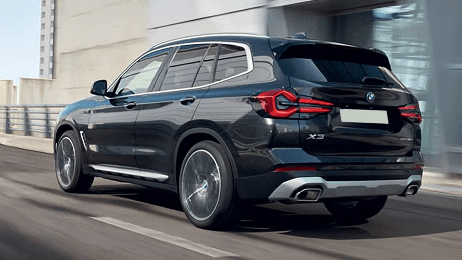 BMW X3 2023-2024 Exterior image 11