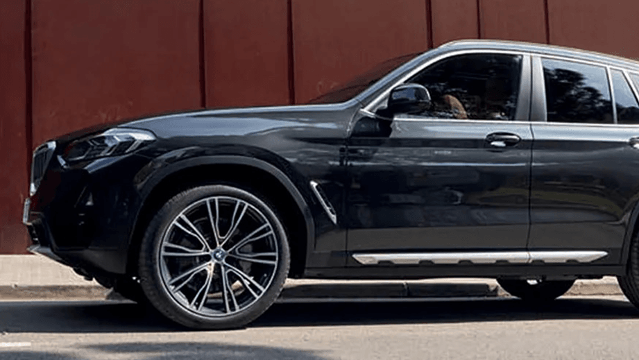 BMW X3 2023-2024 Exterior image 14