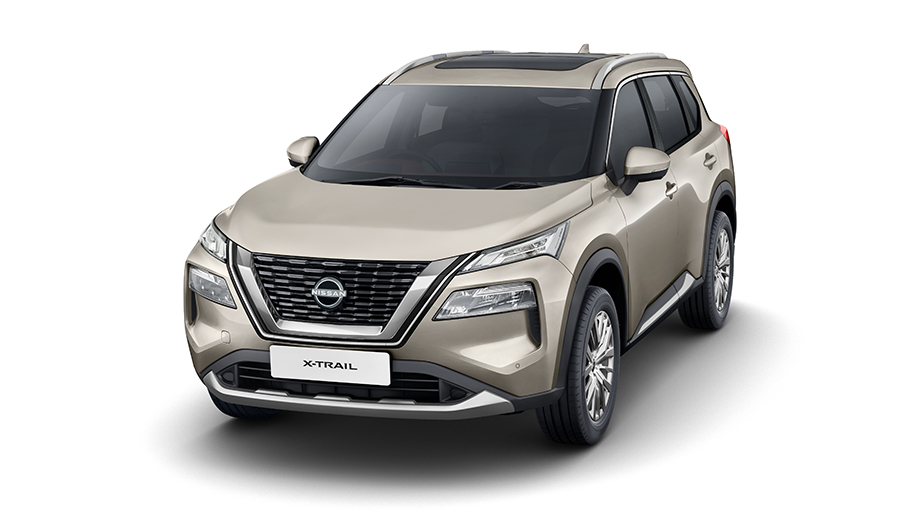 Nissan X-Trail Front Left View