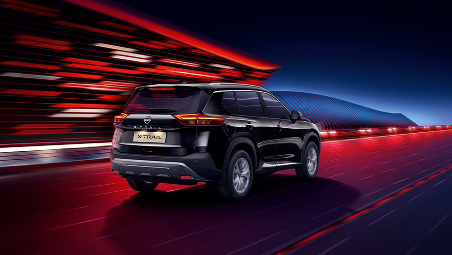 Nissan X-Trail Rear Right Diagonal View