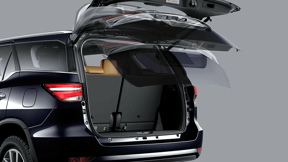 Toyota Fortuner Exterior image 13