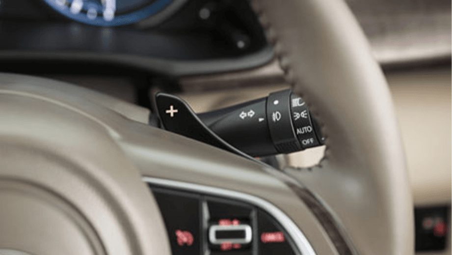 Toyota Rumion Interior image 7