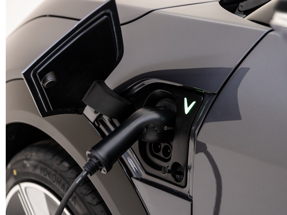Vinfast VF7 Charging Port