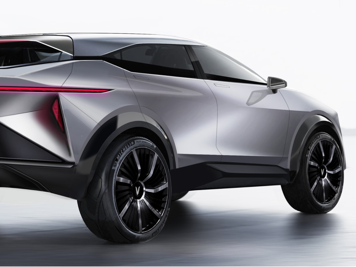 Vinfast VF7 Rear Diagonal Exterior