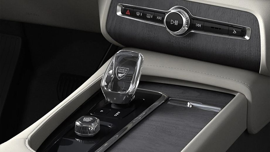 Volvo XC90 2022-2024 Interior image 2