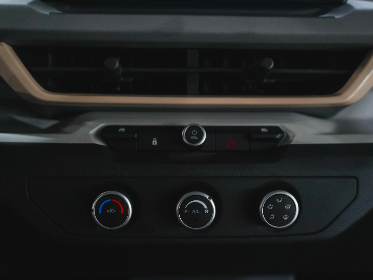 Vinfast VF3 Dashboard